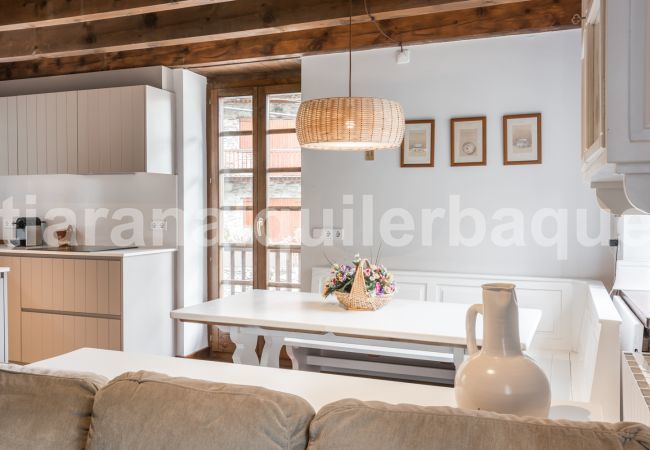 House in Naut Aran - Mont dera Solana by Totiaran House in Naut Aran - Mont dera Solana by Totiaran