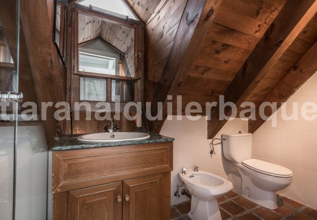 House in Naut Aran - Mont dera Solana by Totiaran House in Naut Aran - Mont dera Solana by Totiaran