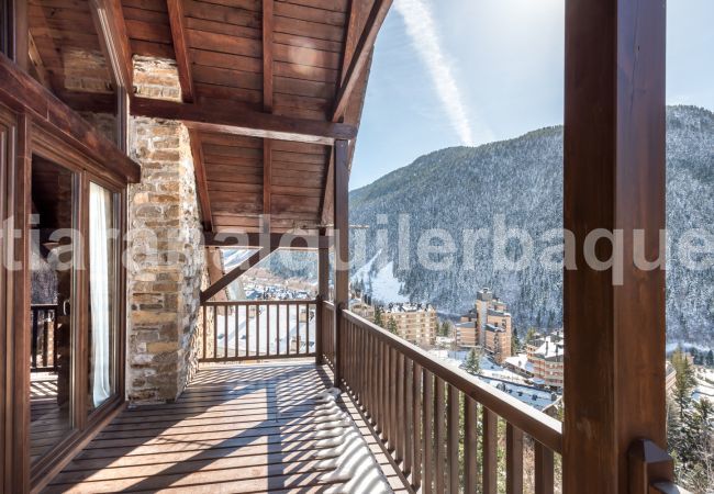 House in Baqueira - Casa Blanhiblar by Totiaran House in Baqueira - Casa Blanhiblar by Totiaran