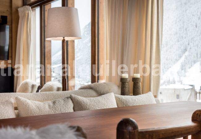 Chalet in Baqueira - Casa Sanglier Deluxe by Totiaran Chalet in Baqueira - Casa Sanglier Deluxe by Totiaran