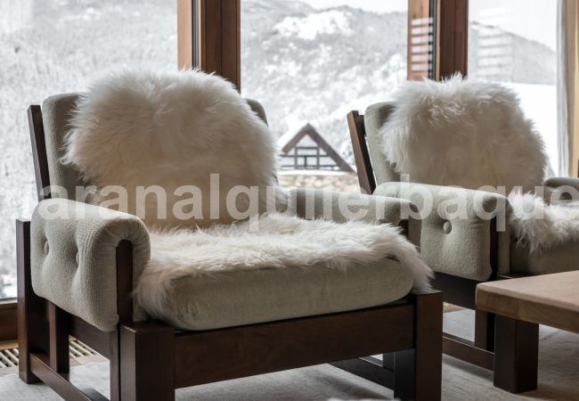 Chalet in Baqueira - Casa Sanglier Deluxe by Totiaran Chalet in Baqueira - Casa Sanglier Deluxe by Totiaran