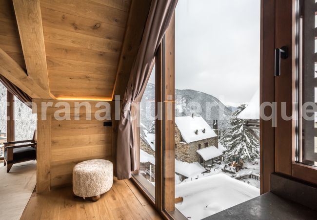 Chalet in Baqueira - Casa Sanglier Deluxe by Totiaran Chalet in Baqueira - Casa Sanglier Deluxe by Totiaran