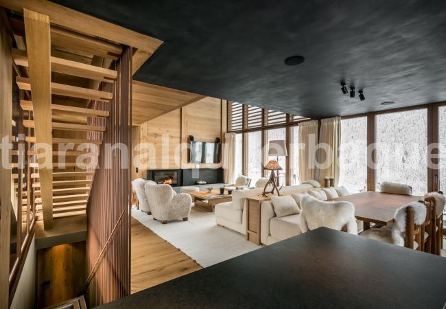 Chalet in Baqueira - Casa Sanglier Deluxe by Totiaran Chalet in Baqueira - Casa Sanglier Deluxe by Totiaran