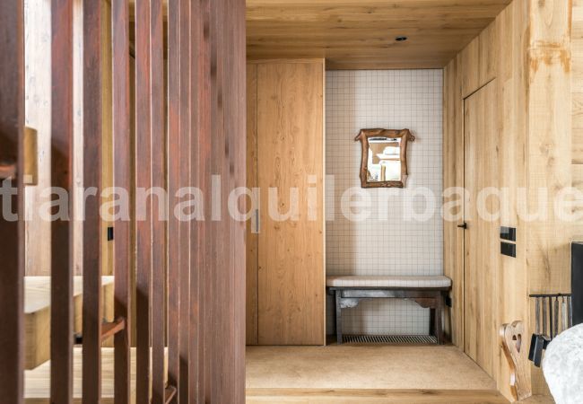 Chalet in Baqueira - Casa Sanglier Deluxe by Totiaran Chalet in Baqueira - Casa Sanglier Deluxe by Totiaran