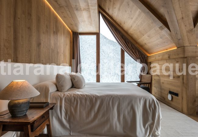 Chalet in Baqueira - Casa Sanglier Deluxe by Totiaran Chalet in Baqueira - Casa Sanglier Deluxe by Totiaran