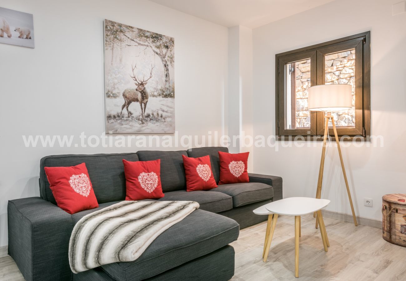 Apartment in Baqueira - Adriana by Totiaran