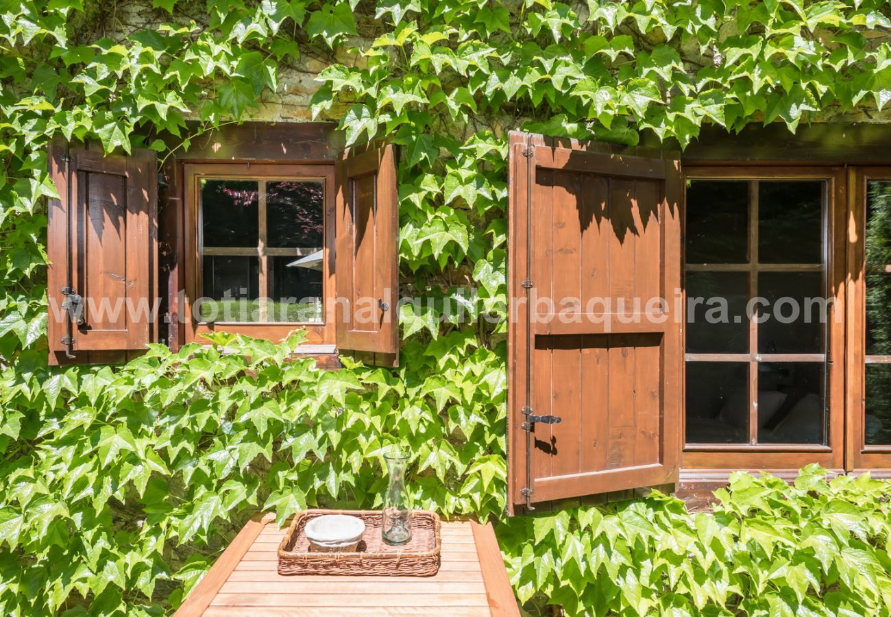 Lovely garden de la Casa Es Pletieus by Totiaran, in Arties, Val de Arán