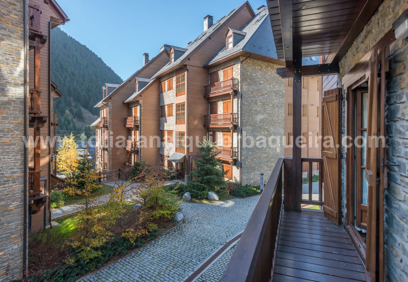Apartment in Baqueira - Colomers by Totiaran