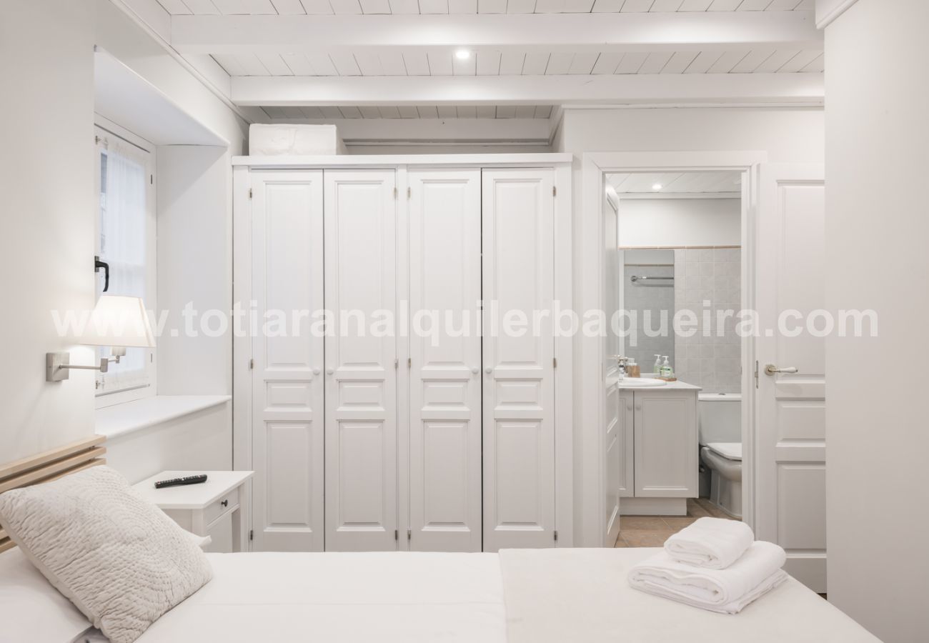 Apartment in Baqueira - Comalada By Totiaran