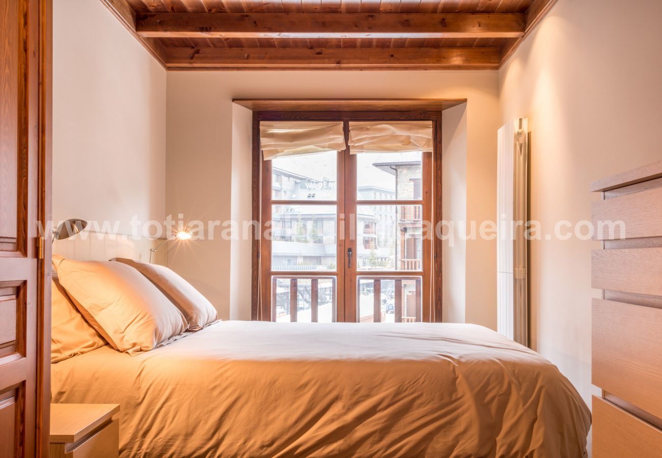 Apartment in Baqueira - Costarjas by Totiaran