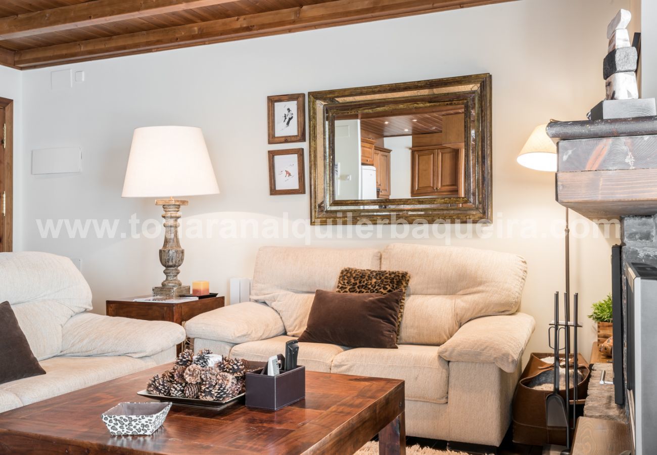 Apartment in Baqueira - Craba by Totiaran