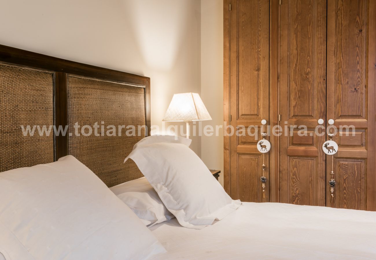 Apartment in Baqueira - Craba by Totiaran