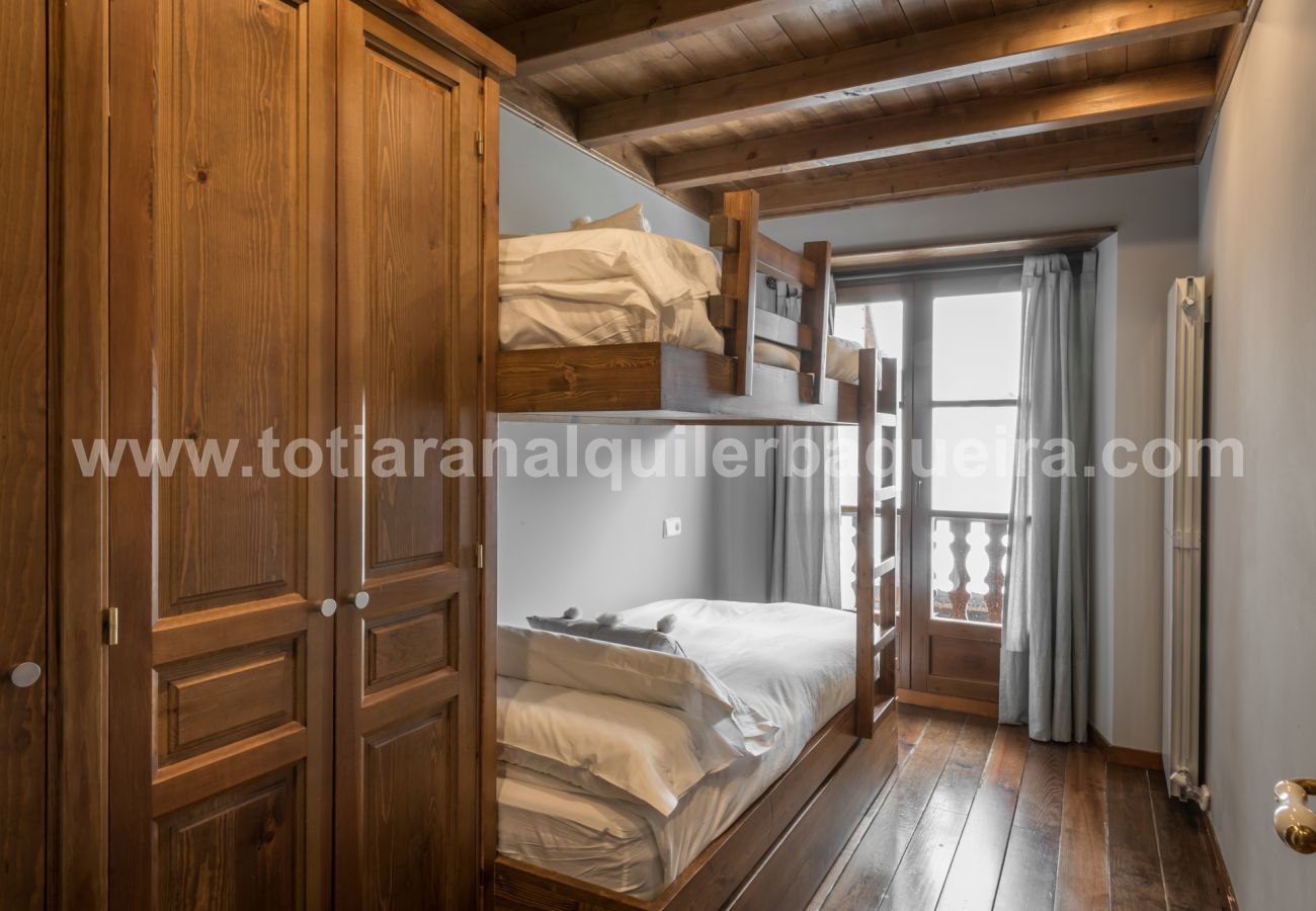 Apartment in Baqueira - Es Bordius by Totiaran