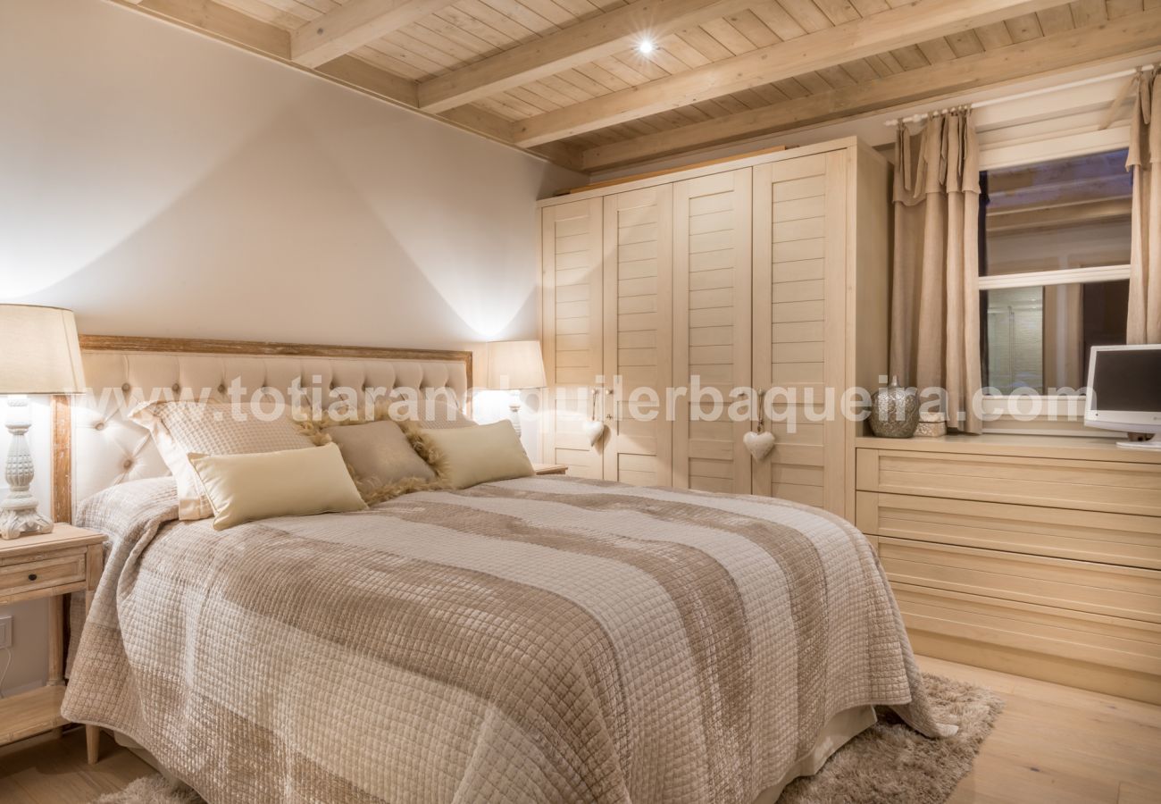 Apartment in Baqueira - Es Purtaus by Totiaran