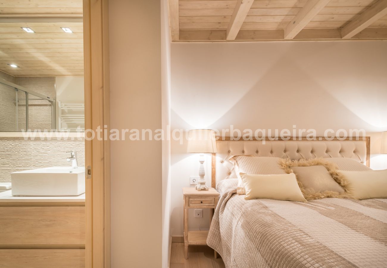 Apartment in Baqueira - Es Purtaus by Totiaran