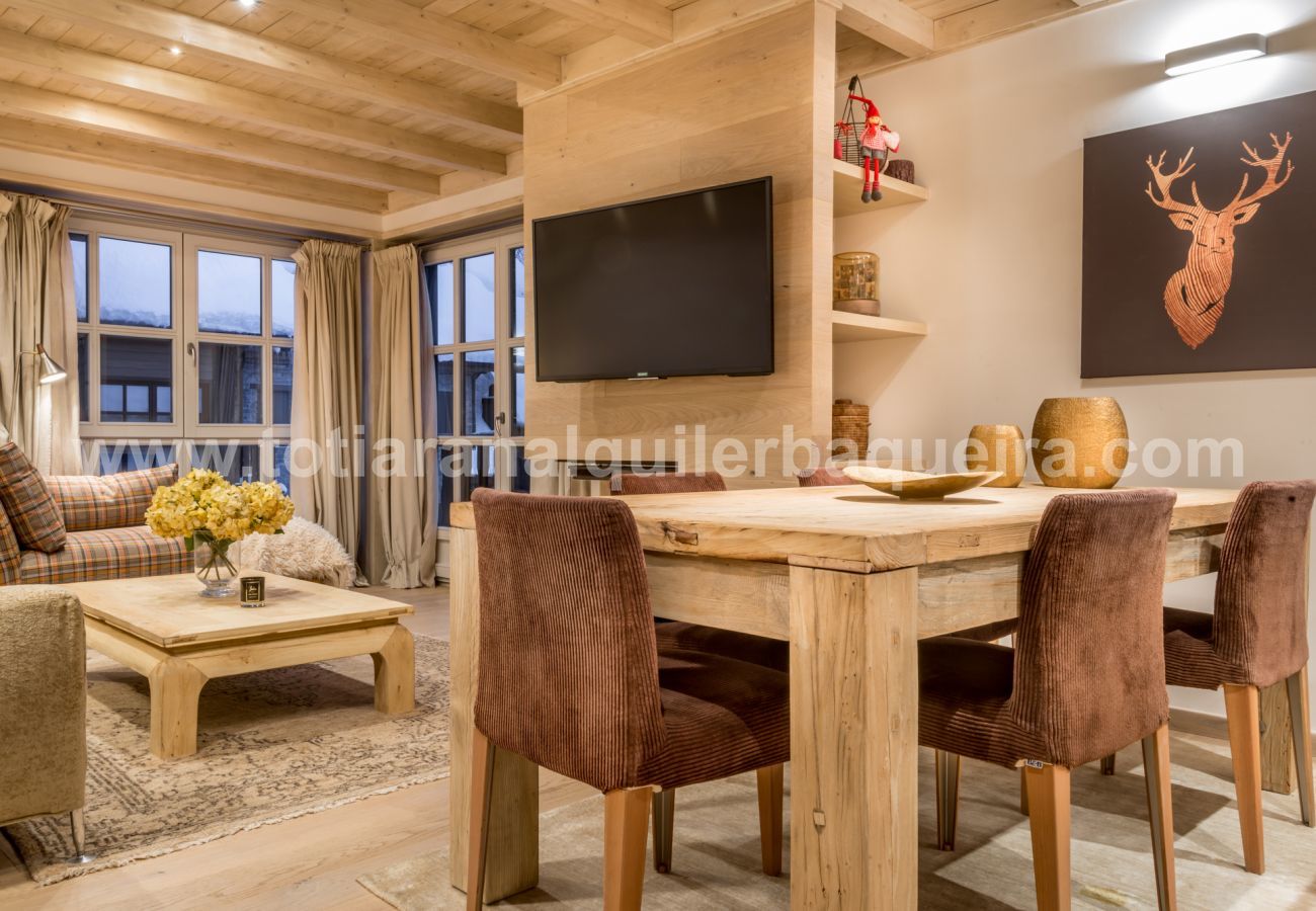 Apartment in Baqueira - Es Purtaus by Totiaran