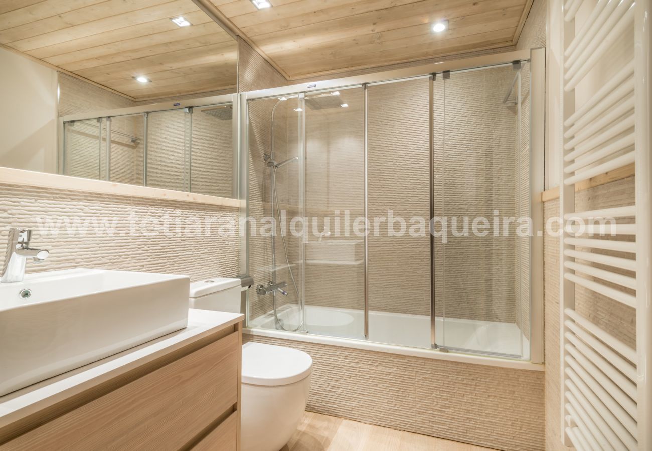 Apartment in Baqueira - Es Purtaus by Totiaran