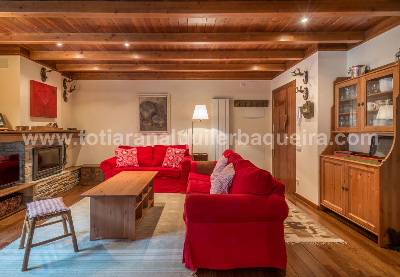 Apartment in Baqueira - Pastorets by Totiaran