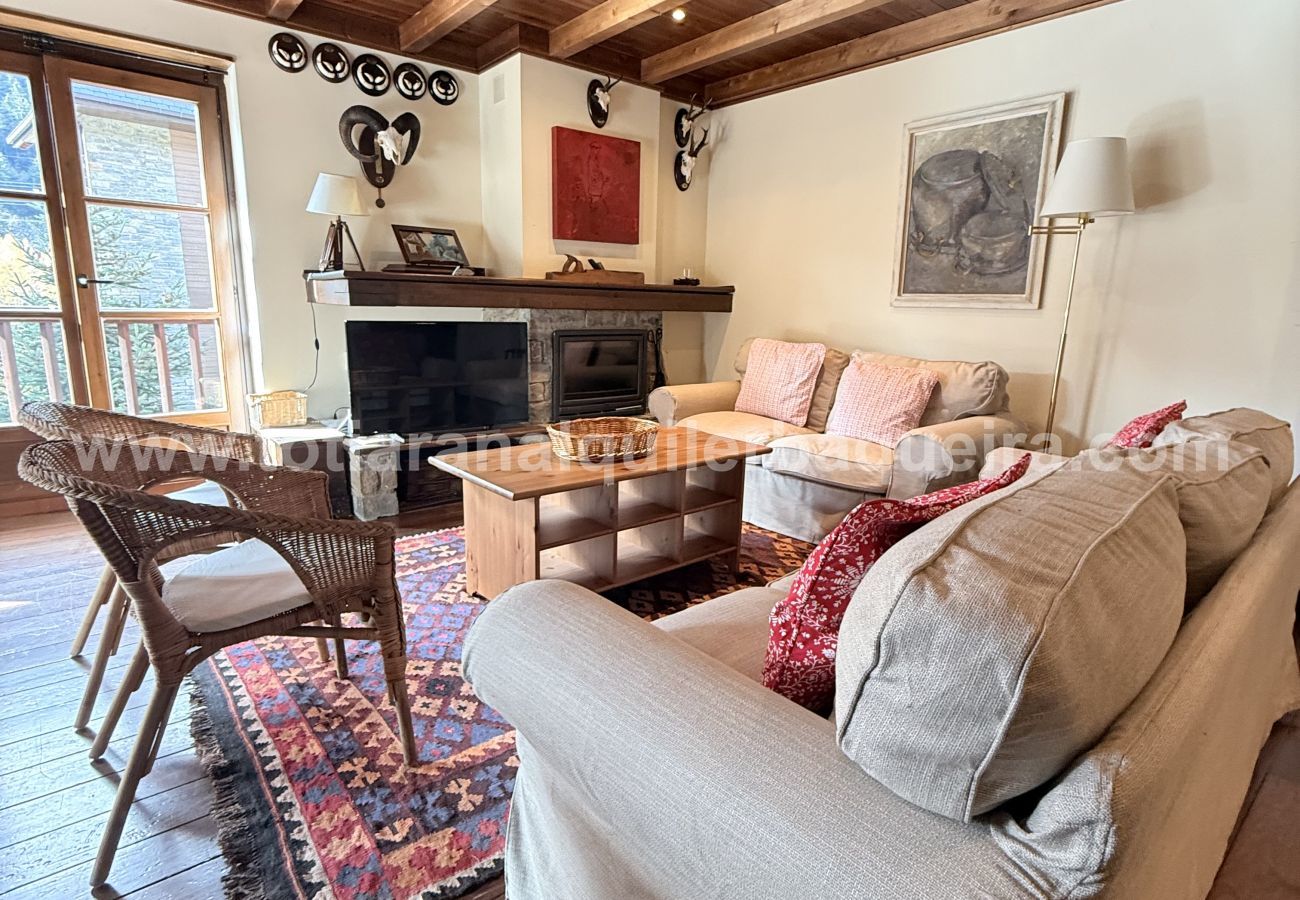 Apartment in Baqueira - Pastorets by Totiaran