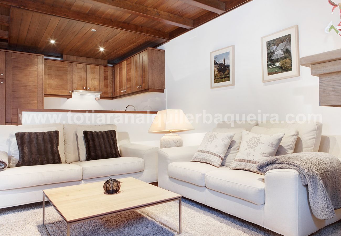 Apartment in Baqueira - Peulha by Totiaran