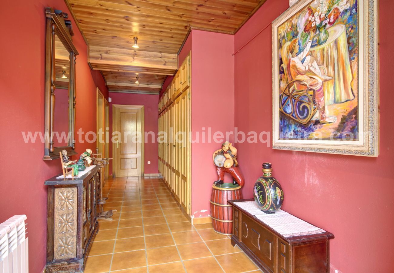 Chalet in Vielha e Mijaran - Casa Arroquets by Totiaran