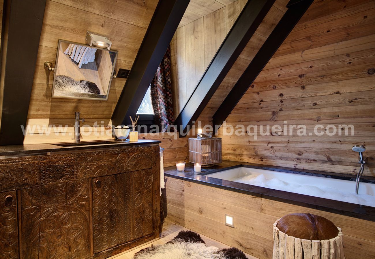 House in Baqueira - Casa Beret Deluxe by Totiaran