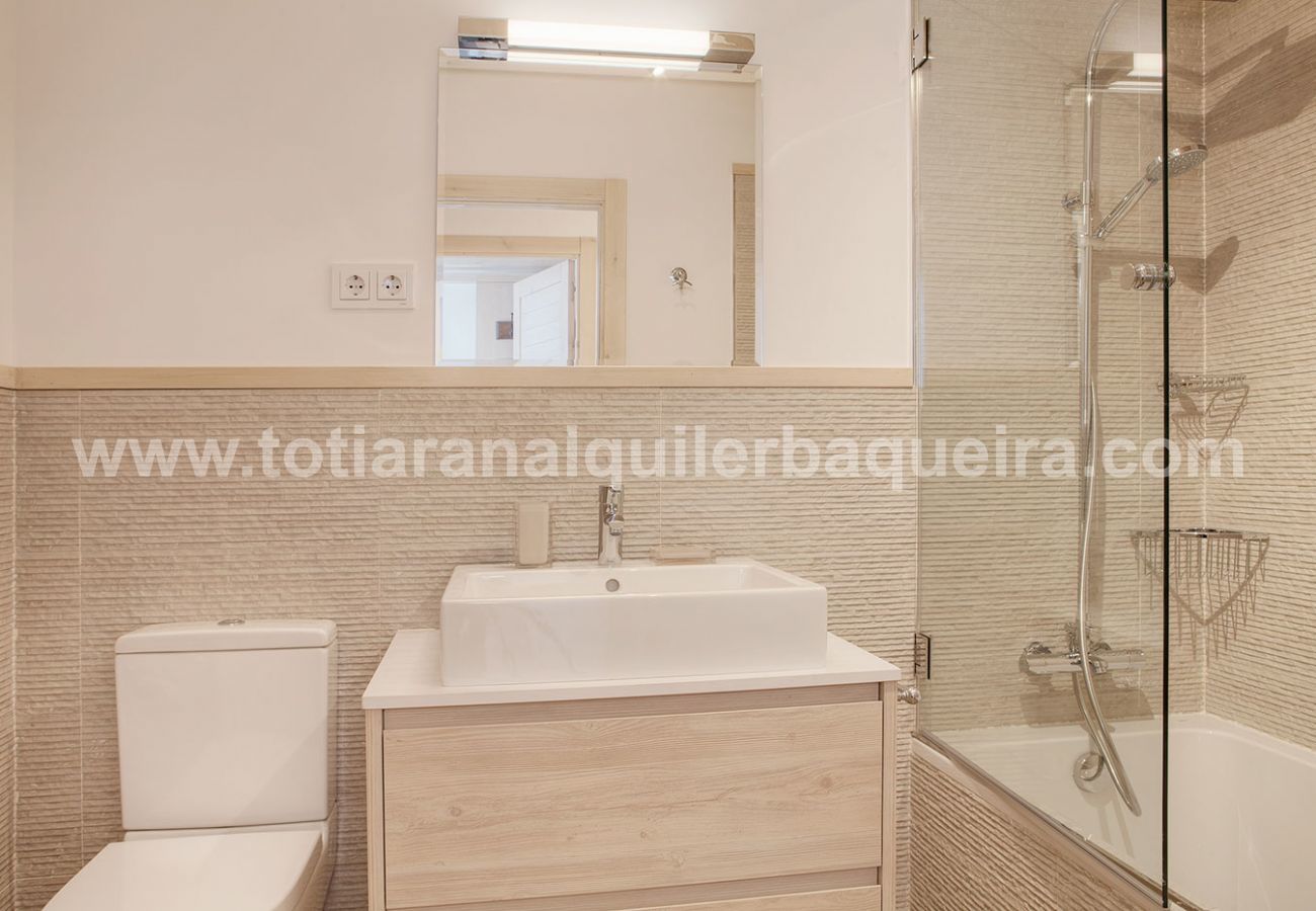 House in Baqueira - XP_ Casa Hereisho by Totiaran