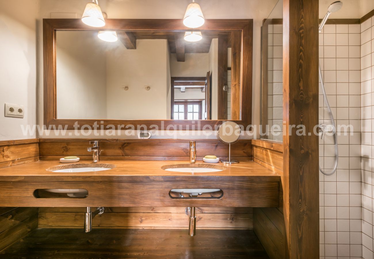 House in Baqueira - Casa Pomarin by Totiaran