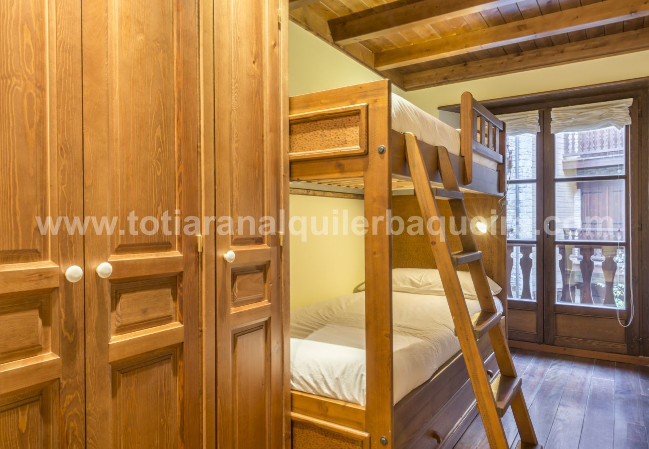 Apartment in Baqueira - Jordana by Totiaran