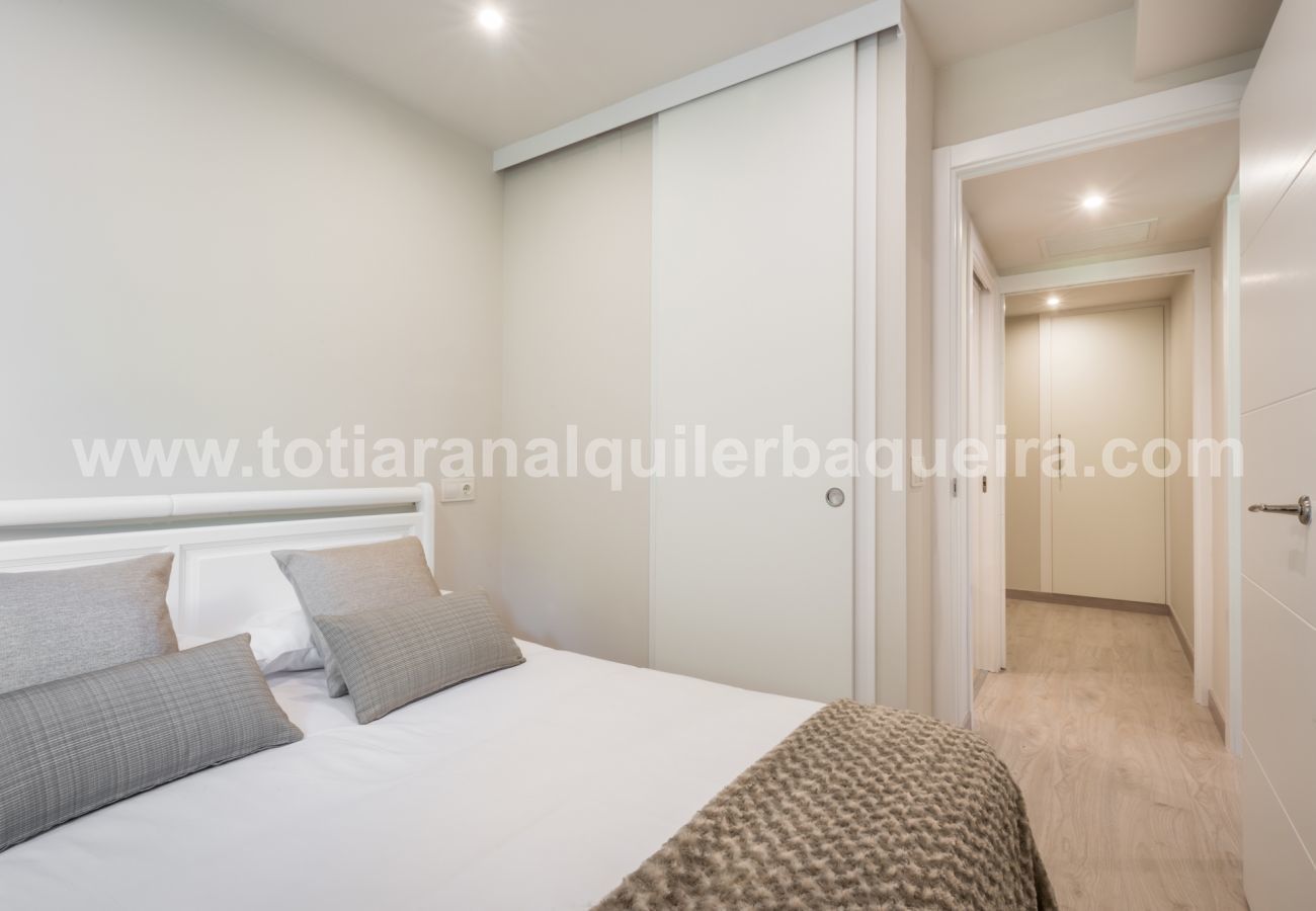 Apartment in Baqueira - Pomal by Totiaran