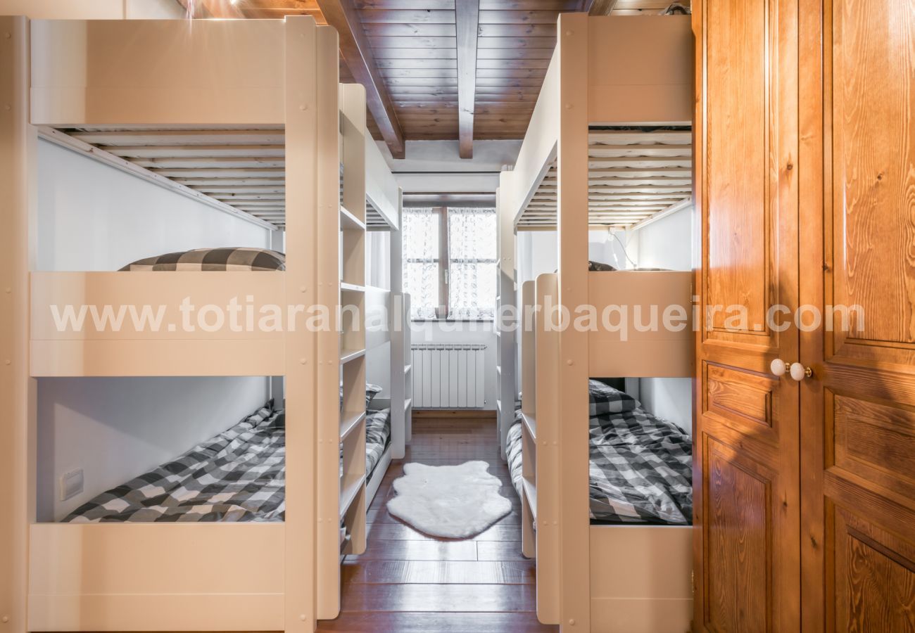 Apartment in Naut Aran - Portilhon by Totiaran