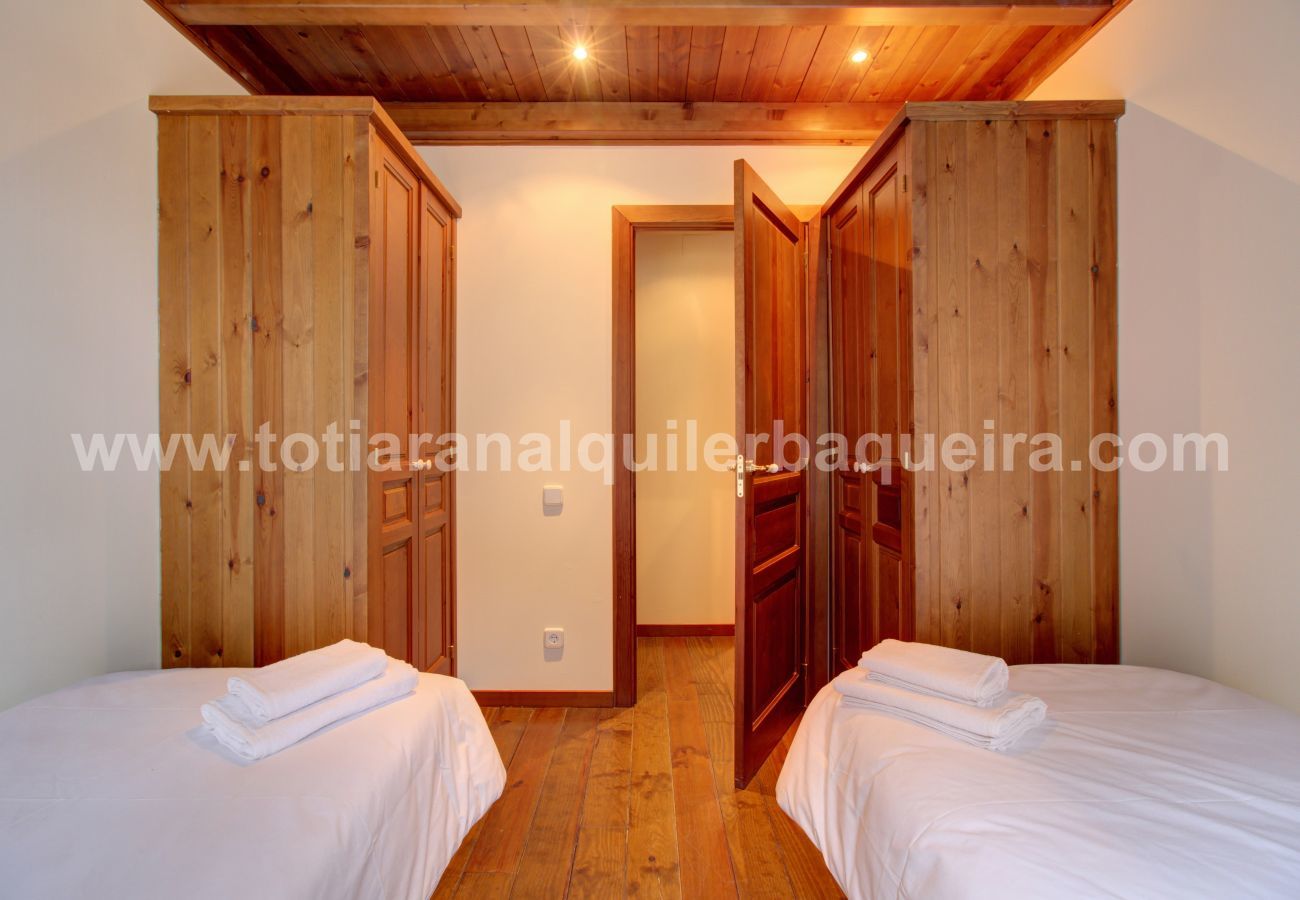 Apartment in Baqueira - Rabada by Totiaran