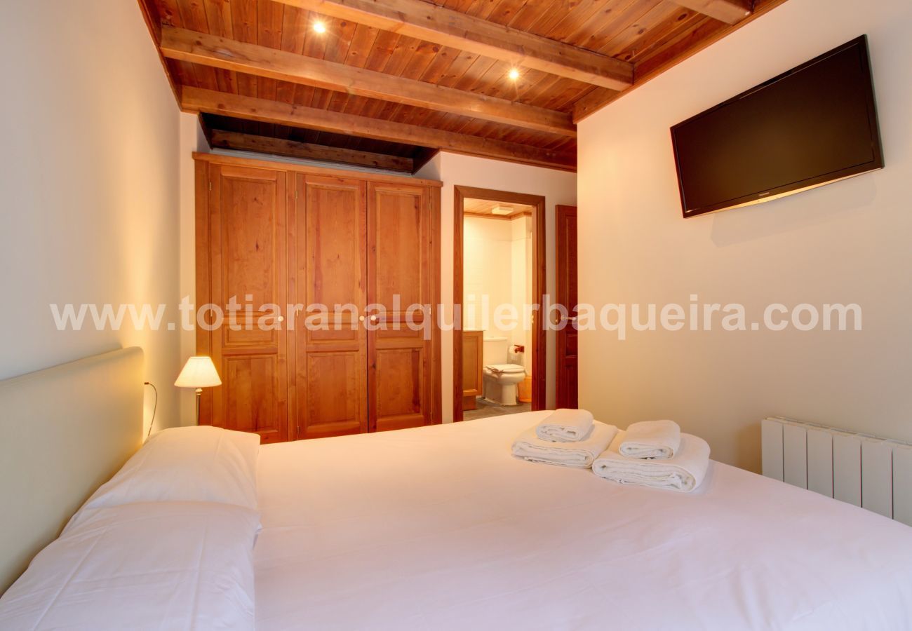 Apartment in Baqueira - Rabada by Totiaran