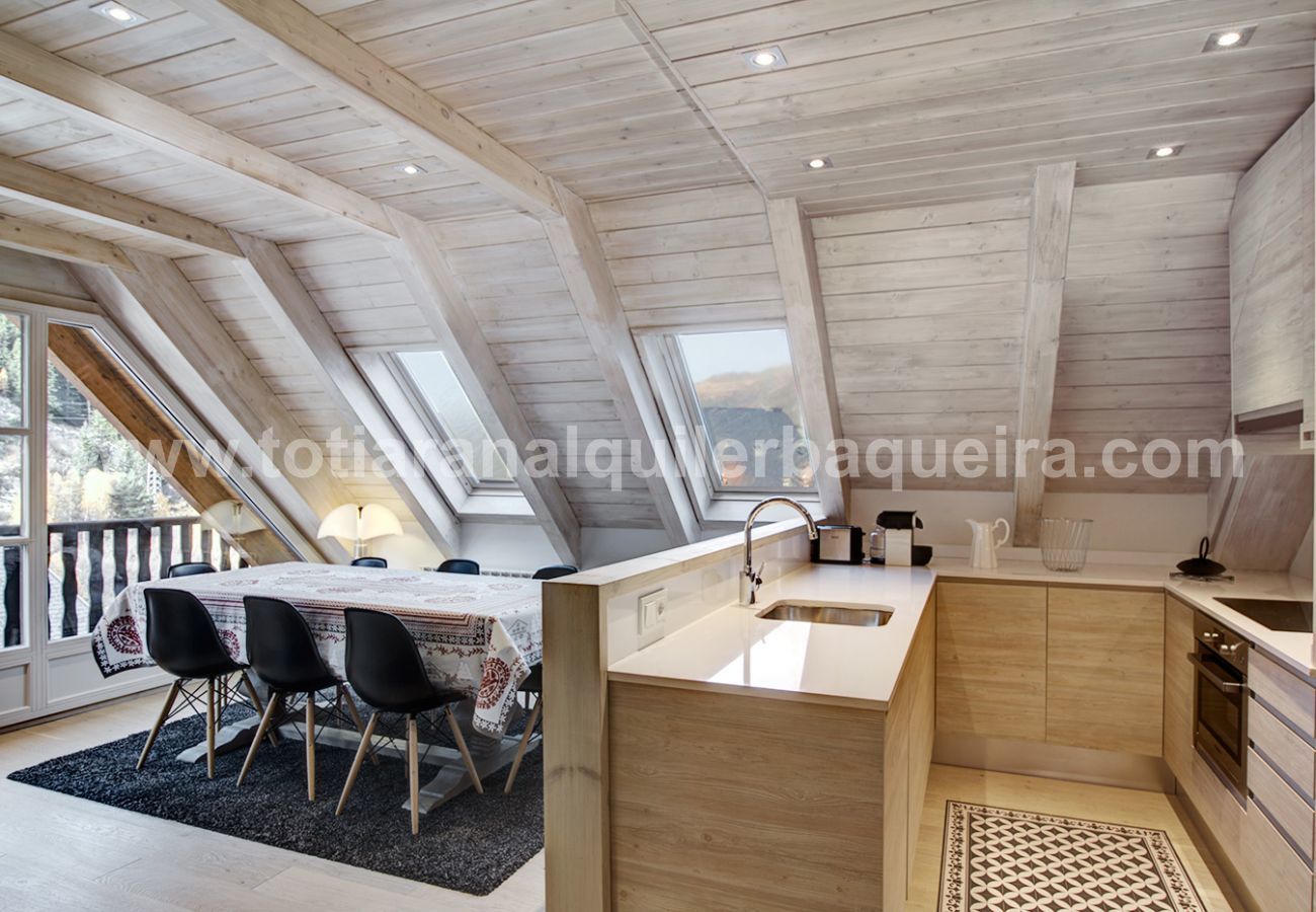 Apartment in Baqueira - Ratera by Totiaran