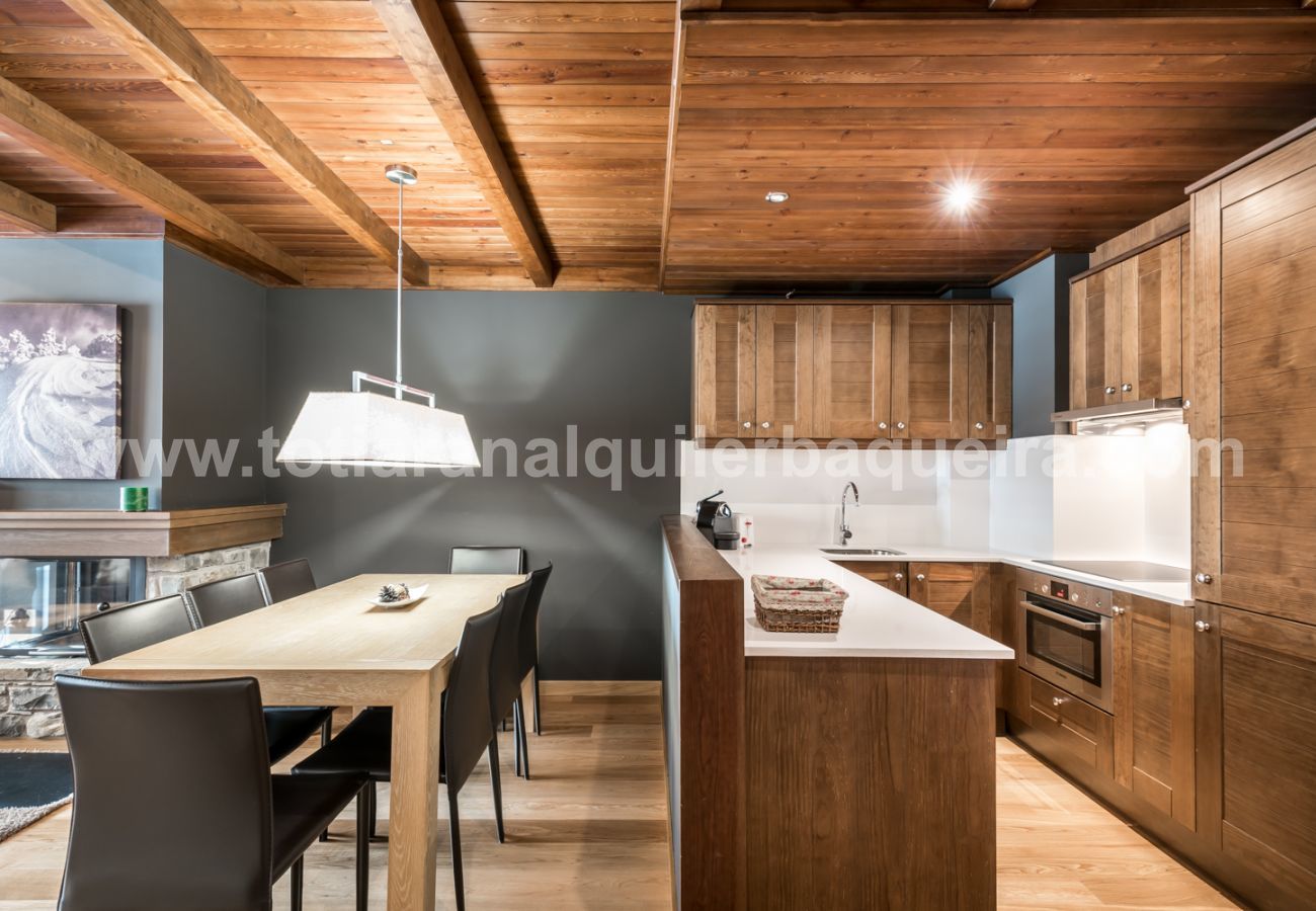 Apartment in Baqueira - Restanca by Totiaran