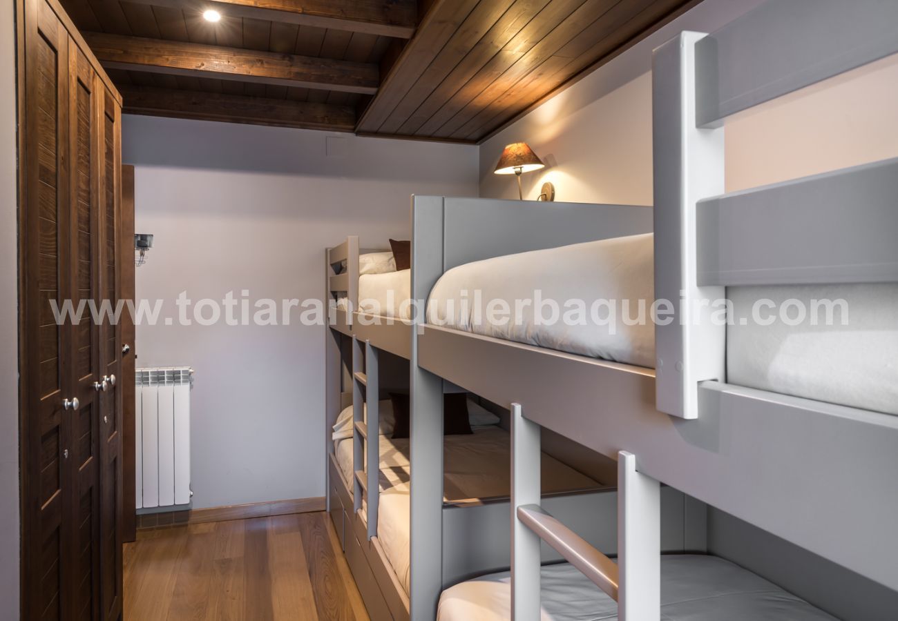 Apartment in Baqueira - Restanca by Totiaran