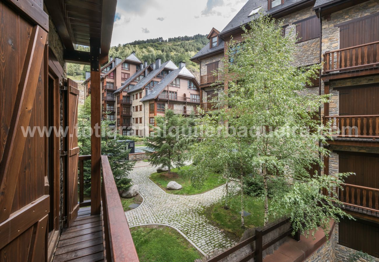 Apartment in Baqueira - Ribereta by Totiaran
