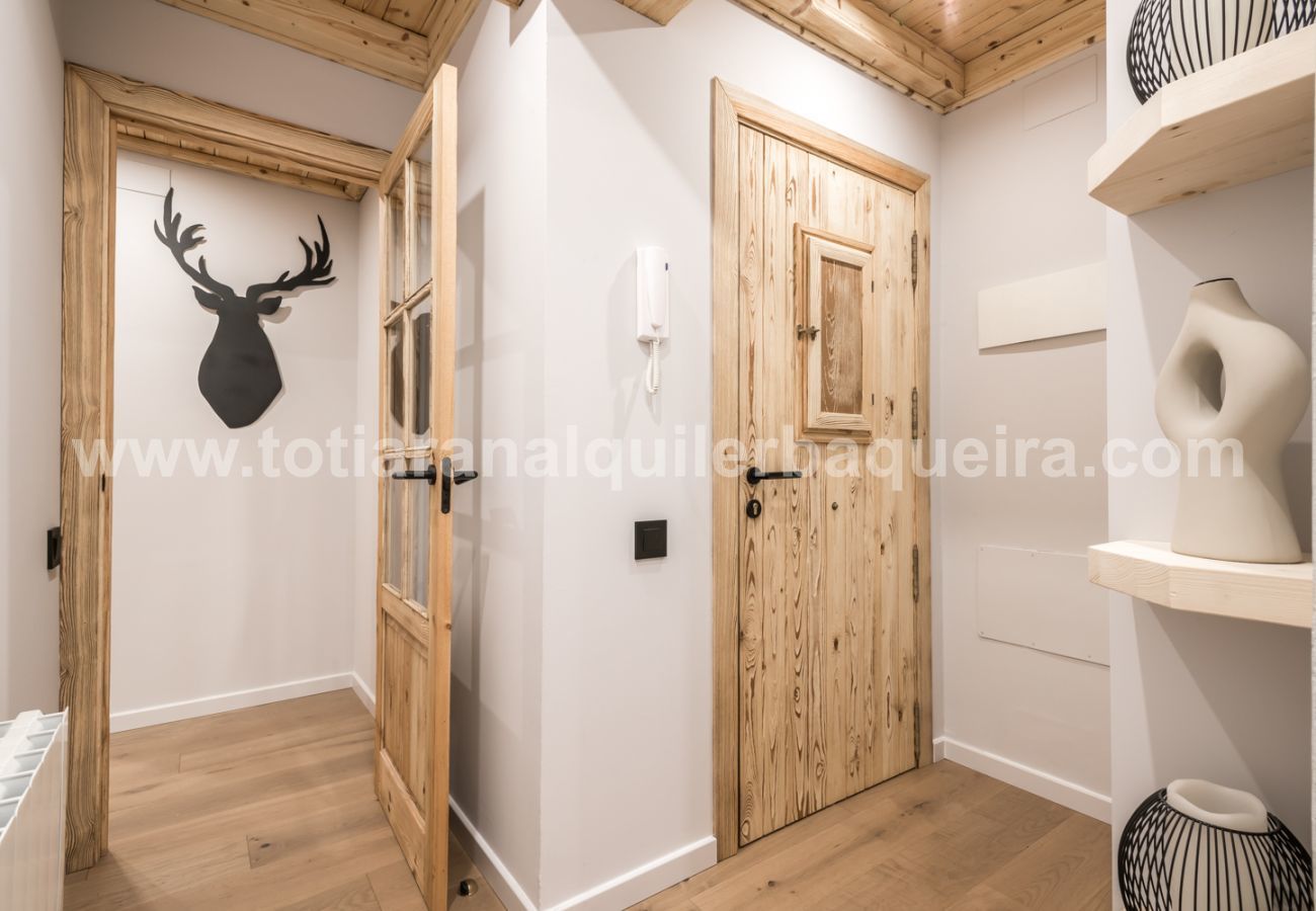 Apartment in Baqueira - Salenques by Totiaran