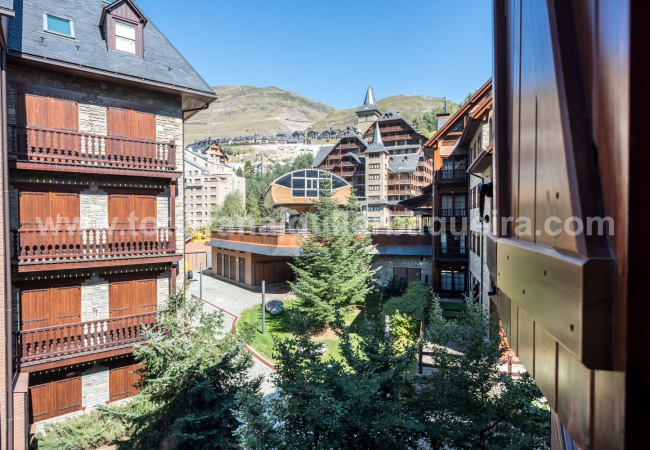 Apartment in Baqueira - Sendrosa by Totiaran