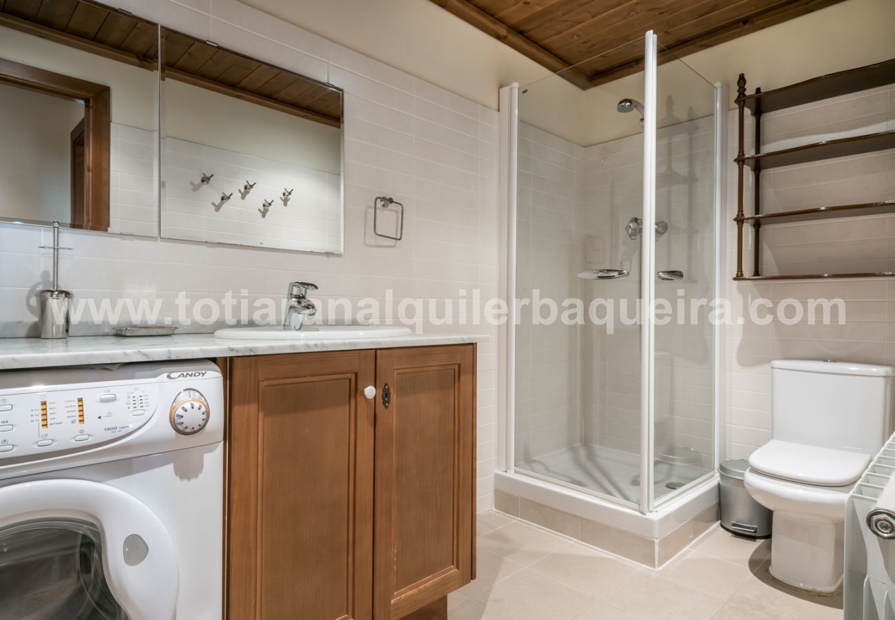 Apartment in Baqueira - Sendrosa by Totiaran