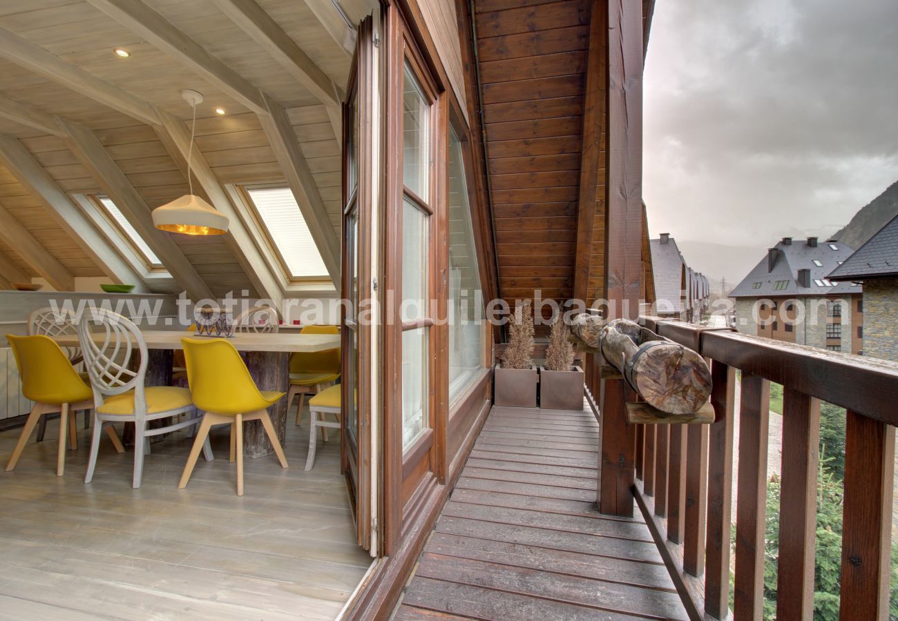 Balcony of the Varrados by Totiaran apartment at the foot of the slopes