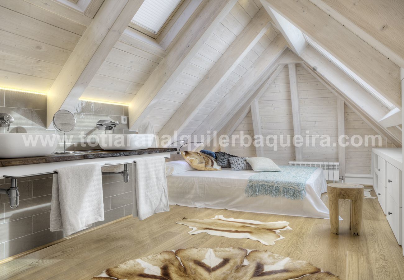 Apartment in Baqueira - Vinyeta by Totiaran