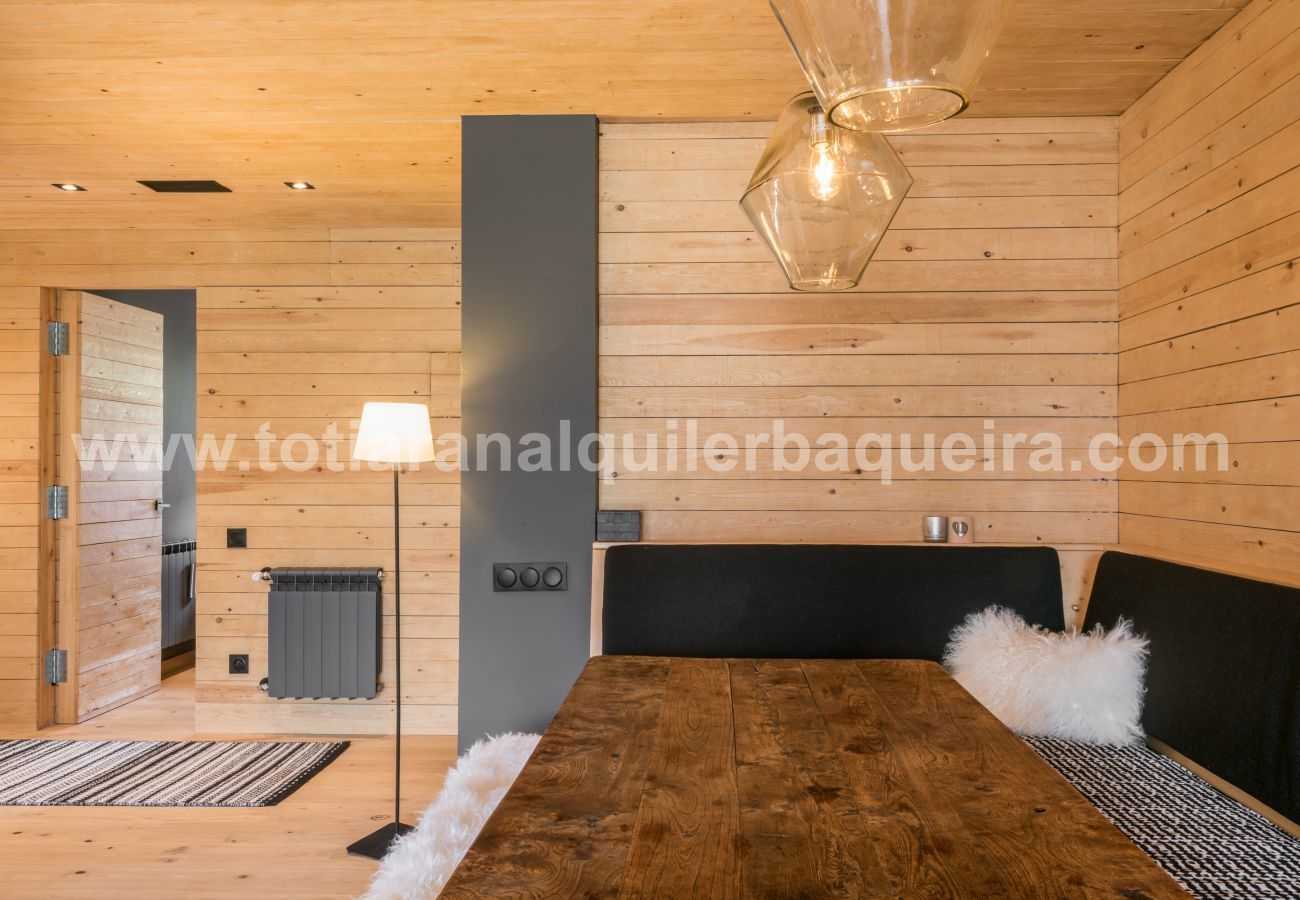 Apartment in Salardú - Montpius by Totiaran