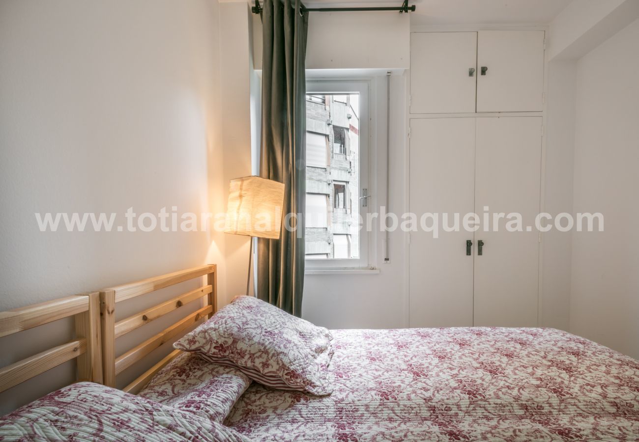 Apartment in Baqueira - Laujo by Totiaran