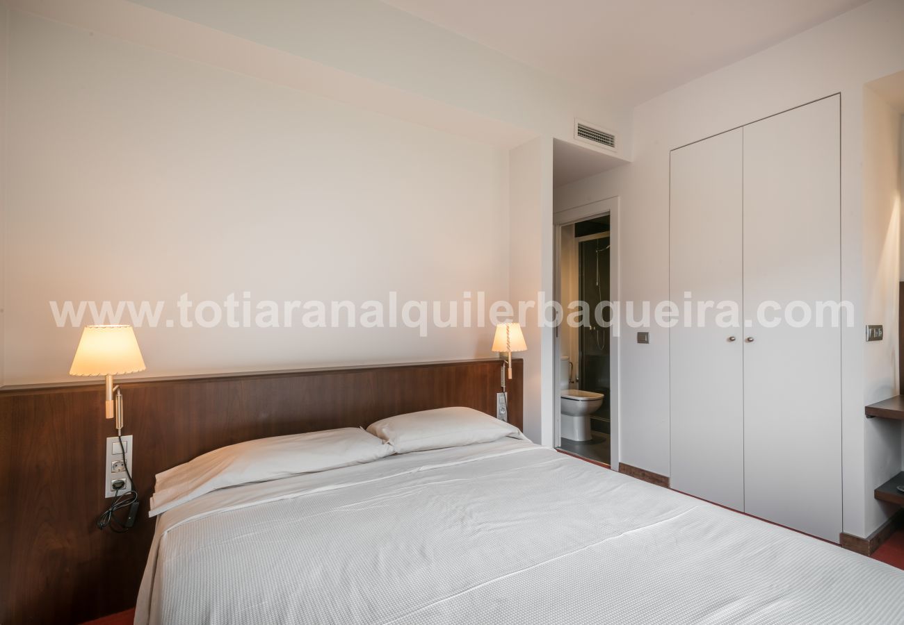 Apartment in Baqueira - Argulls by Totiaran