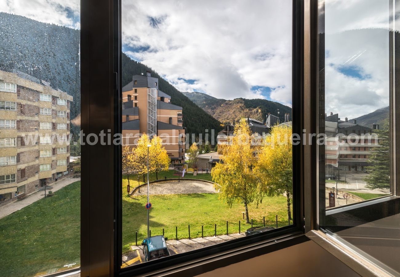 Apartment in Baqueira - Argulls by Totiaran