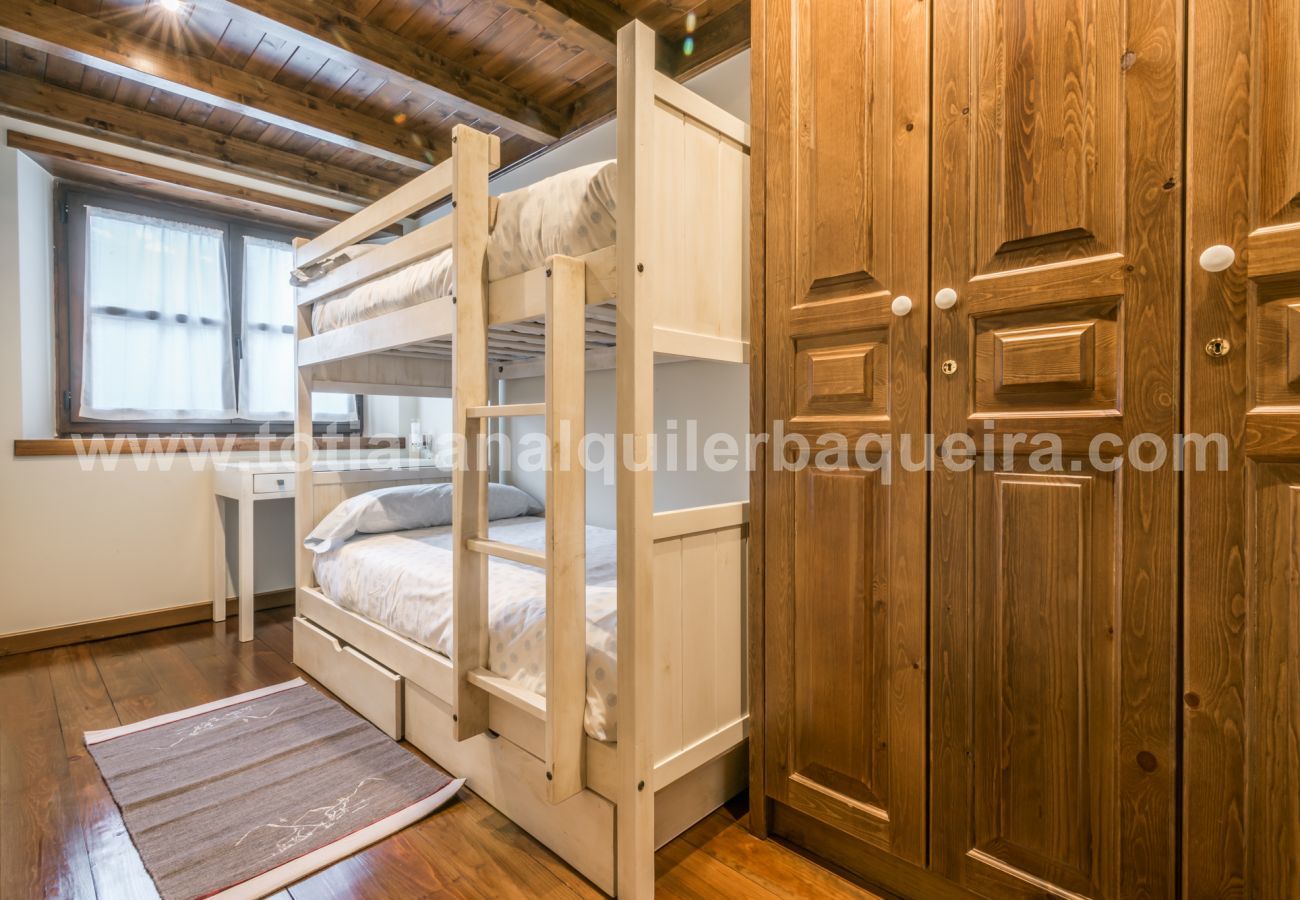 Apartment in Baqueira - Invernalia by Totiaran