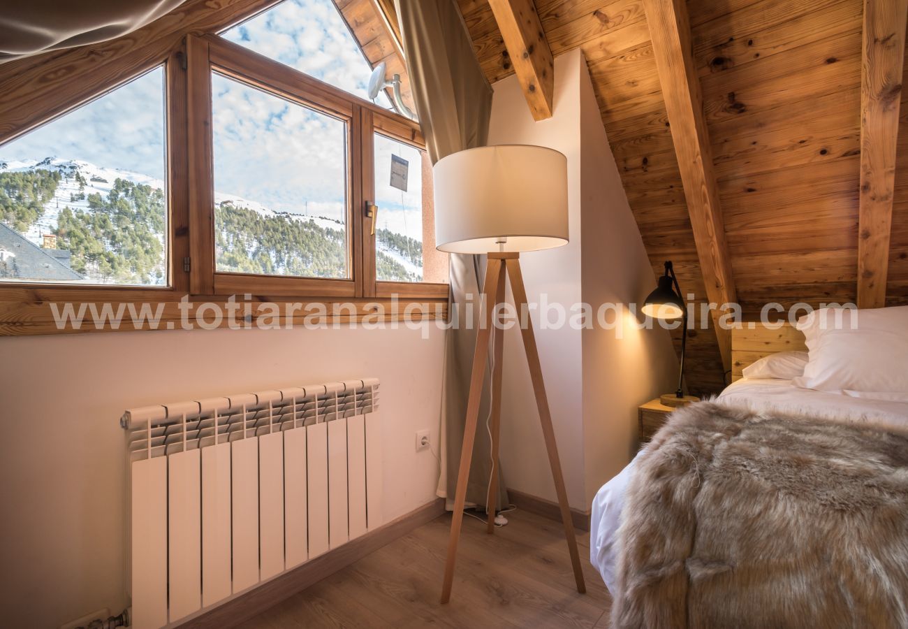 Apartment in Baqueira - Mike by Totiaran