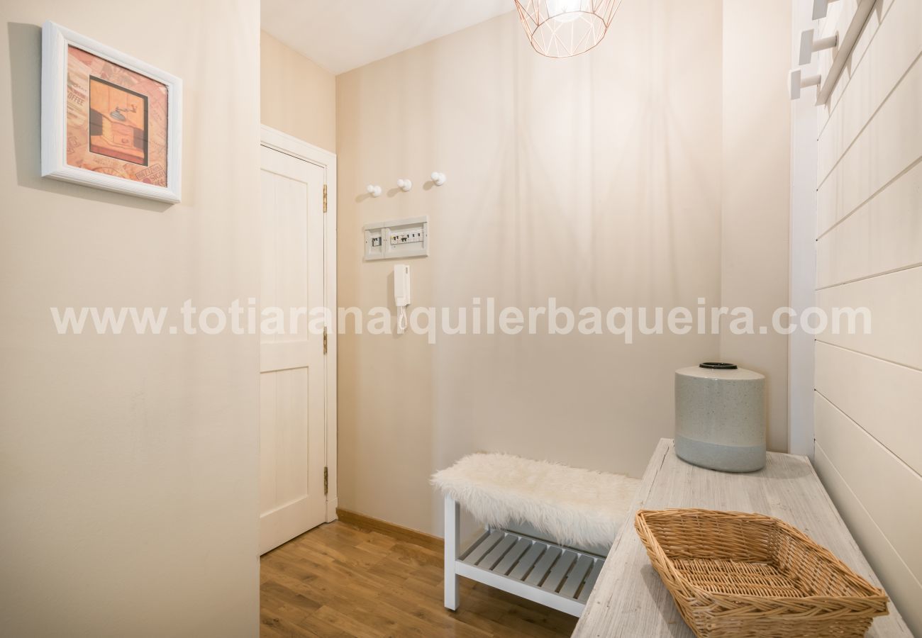 Apartment in Baqueira - Eli by Totiaran