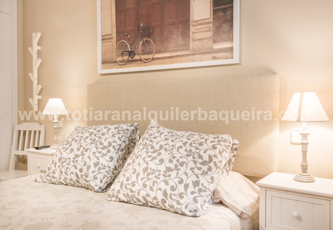 Apartment in Baqueira - Eli by Totiaran